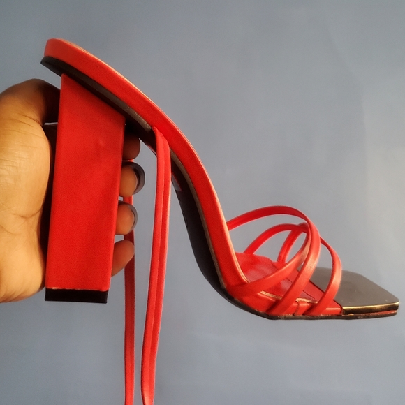 Public desire Amira Wide Fit Red PU Lace Up Block Heel - Picture 3 of 3